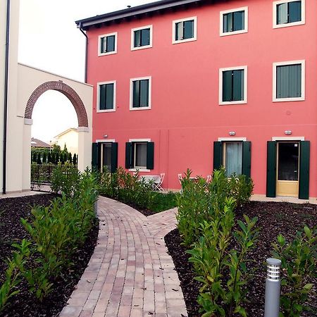 B&B Corte Dei Cedri Буссоленго Экстерьер фото