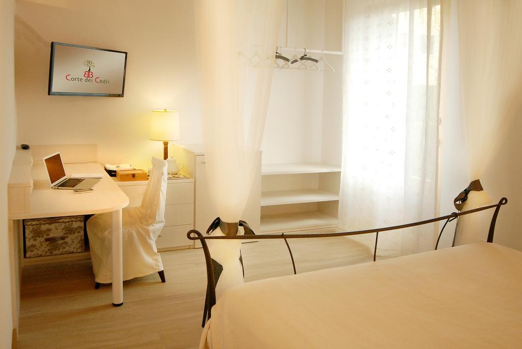 B&B Corte Dei Cedri Буссоленго Экстерьер фото
